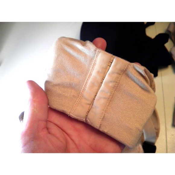 Set of 6 Bras by Catherine's Size 48B - Picture 4 of 7